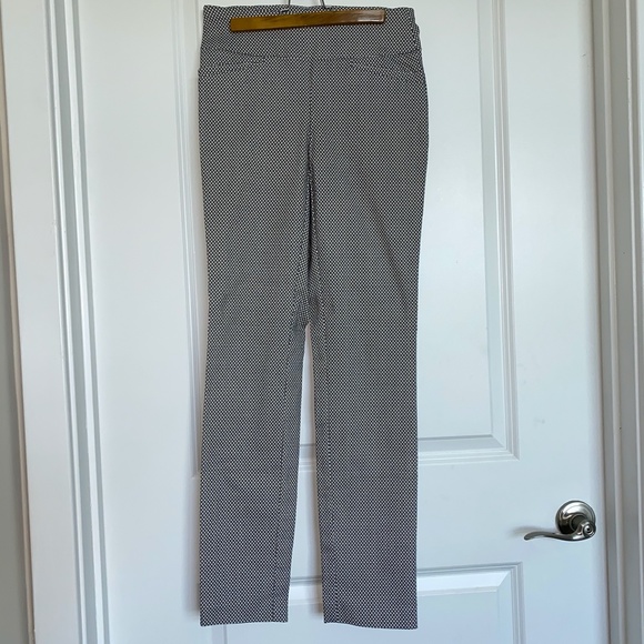 Van Heusen Stretch White Black Geo Pattern Pants - Picture 4 of 6